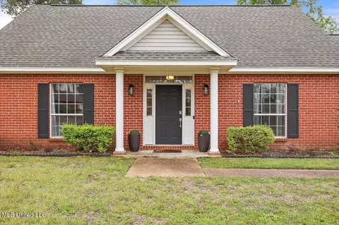 Exterior - 104 Rustic Dr, Brandon, MS 39047 photo 4 of 9