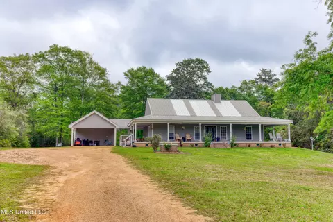 57 Stone Forrest Trl, Mchenry, MS 39561