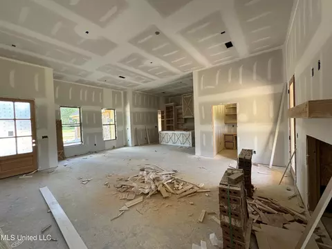 Living - 984 Mullican Rd, Florence, MS 39073 photo 1 of 2