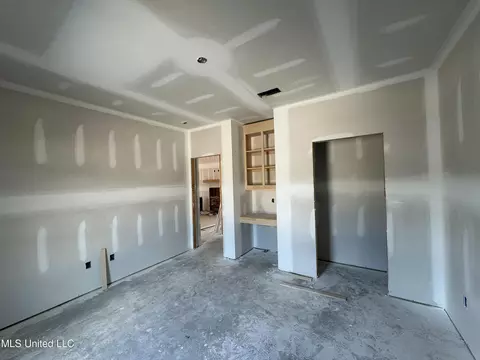 Exterior - 984 Mullican Rd, Florence, MS 39073 photo 7 of 10