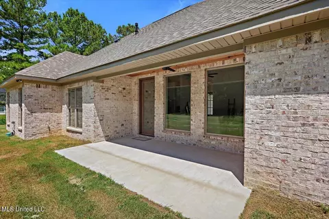 Exterior - 995 Mullican Rd, Florence, MS 39073 photo 4 of 8