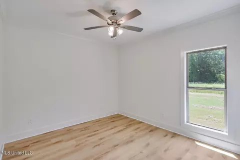 Bedroom - 995 Mullican Rd, Florence, MS 39073 photo 4 of 4