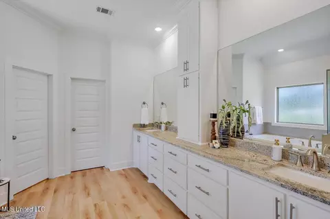 Entry Way - 995 Mullican Rd, Florence, MS 39073 photo 3 of 3