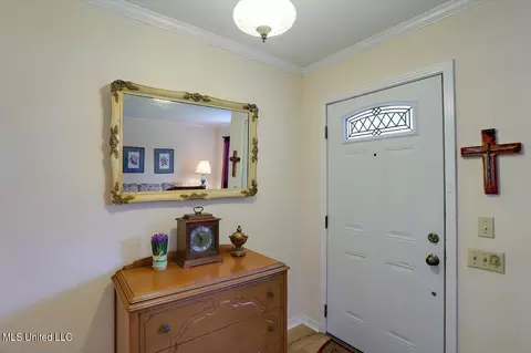 Entry Way - 22 Crosswoods Rd, Brandon, MS 39042 photo 1 of 1