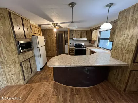 489 Line St, Byram, MS 39272 photo 13