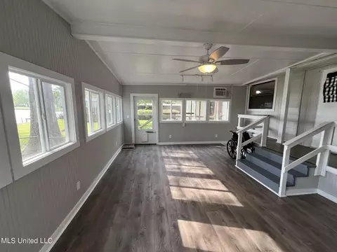 489 Line St, Byram, MS 39272 photo 18
