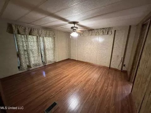 489 Line St, Byram, MS 39272 photo 19