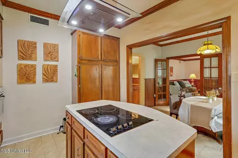 Kitchen - 30 Moss Forest Cir, Jackson, MS 39211 photo 4 of 5