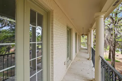Exterior - 30 Moss Forest Cir, Jackson, MS 39211 photo 10 of 12