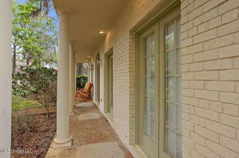 Exterior - 30 Moss Forest Cir, Jackson, MS 39211 photo 4 of 12