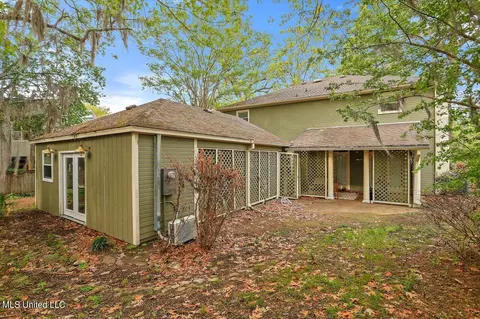 Exterior - 30 Moss Forest Cir, Jackson, MS 39211 photo 8 of 12