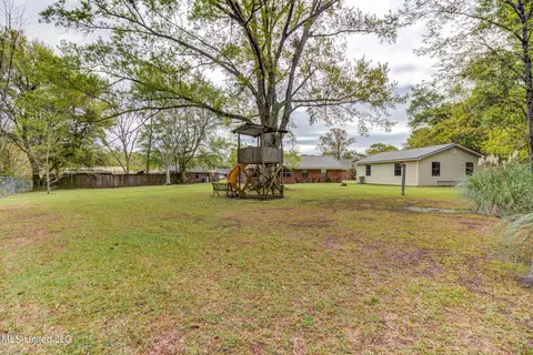 Exterior - 697 Eric Ct, Biloxi, MS 39532 photo 6 of 15