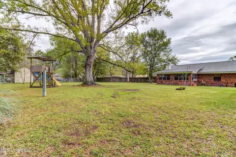 Exterior - 697 Eric Ct, Biloxi, MS 39532 photo 7 of 15