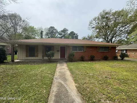 2221 Scanlon Dr, Jackson, MS 39204