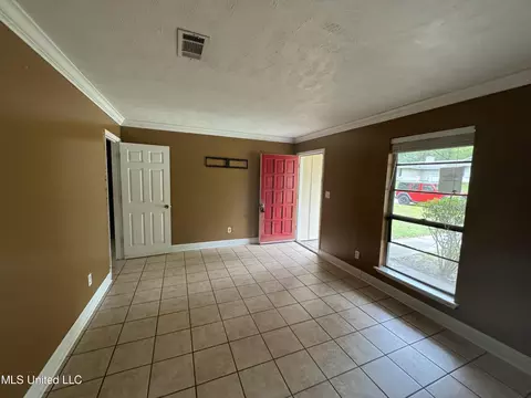 Living - 2221 Scanlon Dr, Jackson, MS 39204 photo 4 of 4