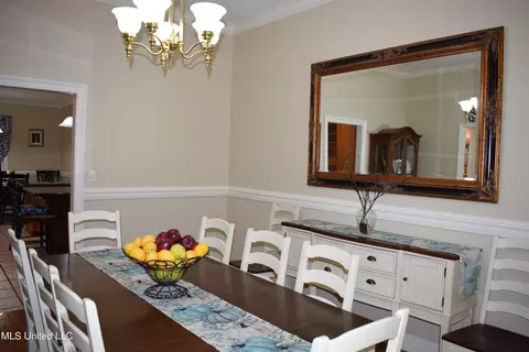 Dining - 175 Burgundy Dr, Lucedale, MS 39452 photo 4 of 4
