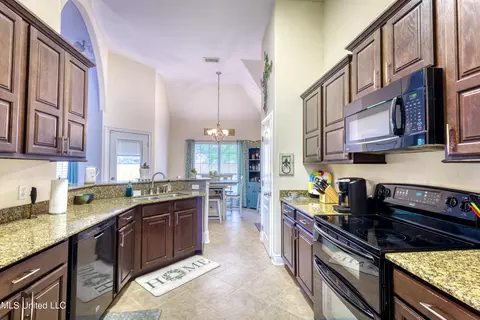Kitchen - 13316 River Rapid Dr, Biloxi, MS 39532 photo 4 of 4