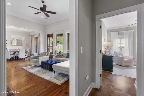Bath - 610 Emerald Ct, Brandon, MS 39047 photo 1 of 6