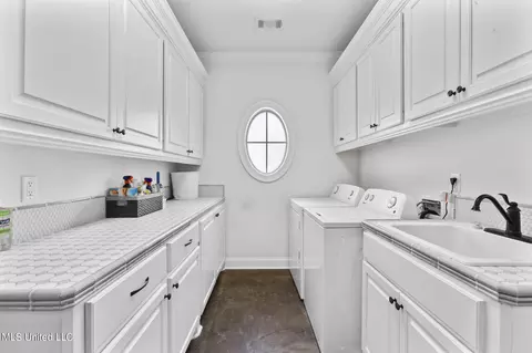 Other - 610 Emerald Ct, Brandon, MS 39047 photo 3 of 7