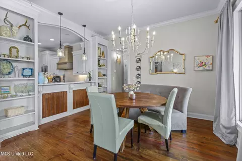 Dining - 610 Emerald Ct, Brandon, MS 39047 photo 1 of 3