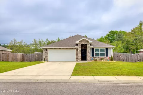 15262 Cypress Way, Biloxi, MS 39532