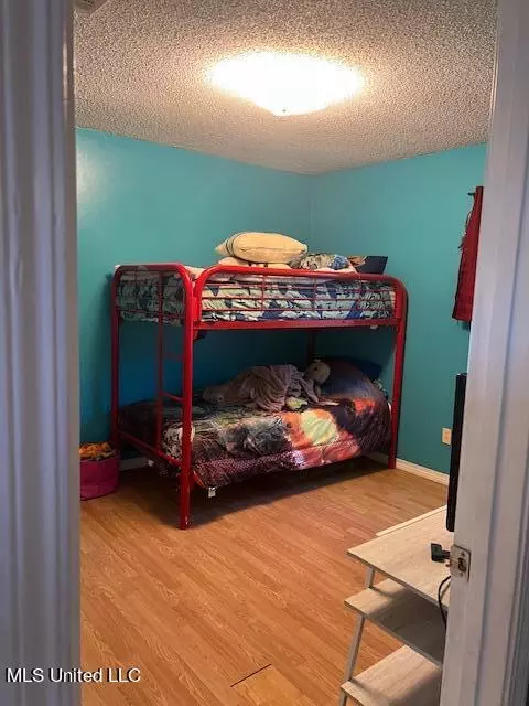 Bedroom - 7916 Ridgecrest Cir, Biloxi, MS 39532 photo 3 of 3
