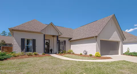 Exterior - 124 Hampton Ln, Madison, MS 39110 photo 2 of 10