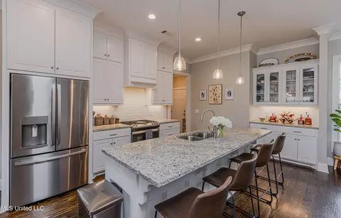 Kitchen - 124 Hampton Ln, Madison, MS 39110 photo 1 of 8