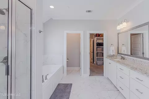 Bath - 124 Hampton Ln, Madison, MS 39110 photo 1 of 7