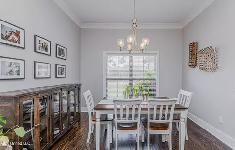 Dining - 124 Hampton Ln, Madison, MS 39110 photo 1 of 1
