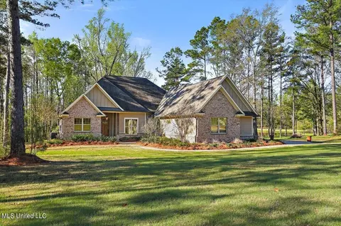 Exterior - 521 Viewpointe Way, Clinton, MS 39056 photo 2 of 15