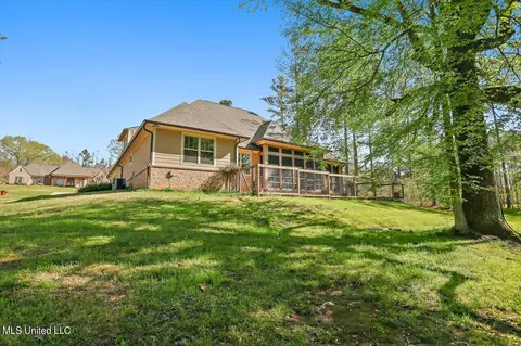 Exterior - 521 Viewpointe Way, Clinton, MS 39056 photo 13 of 15