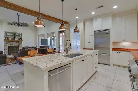Kitchen - 521 Viewpointe Way, Clinton, MS 39056 photo 4 of 7