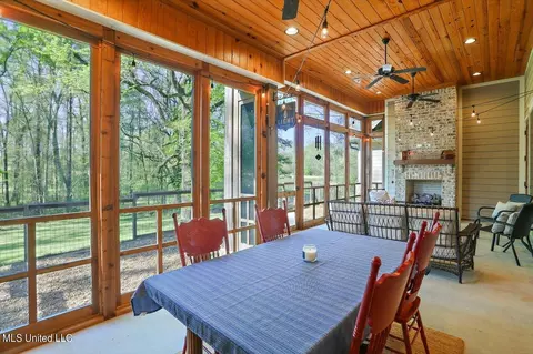 Exterior - 521 Viewpointe Way, Clinton, MS 39056 photo 9 of 15