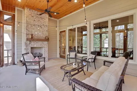 Exterior - 521 Viewpointe Way, Clinton, MS 39056 photo 7 of 15