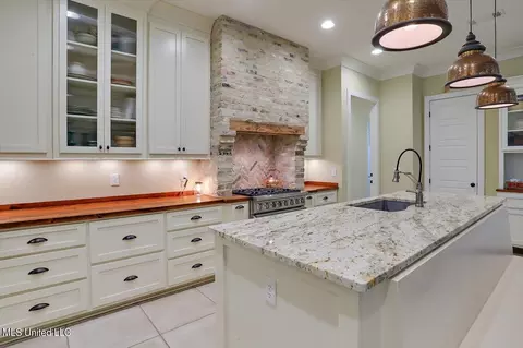 Kitchen - 521 Viewpointe Way, Clinton, MS 39056 photo 3 of 7