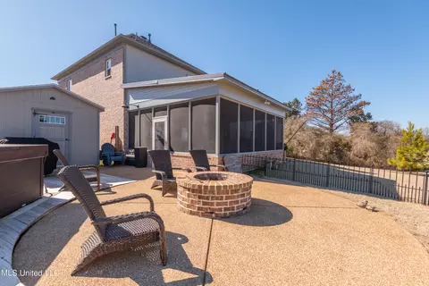 Exterior - 5254 E Nail Rd #E, Olive Branch, MS 38654 photo 9 of 12