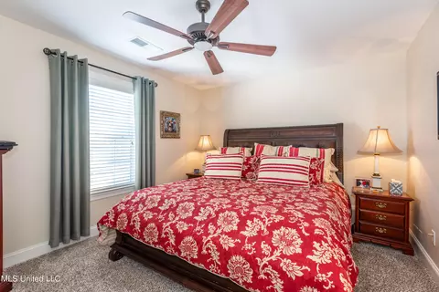Bedroom - 5254 E Nail Rd #E, Olive Branch, MS 38654 photo 2 of 3