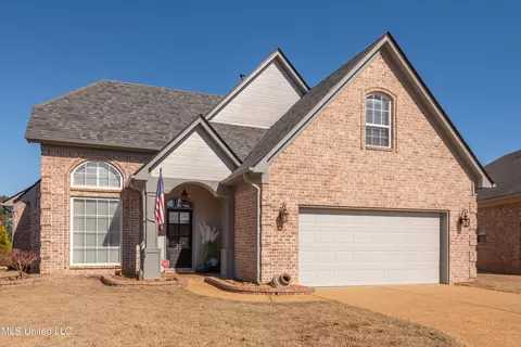 Exterior - 5254 E Nail Rd #E, Olive Branch, MS 38654 photo 3 of 12