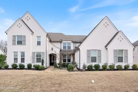 Exterior - 7207 E Hawks Crossing Dr, Olive Branch, MS 38654 photo 4 of 15