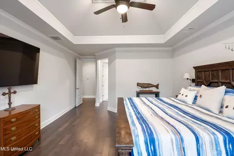 Bedroom - 7207 E Hawks Crossing Dr, Olive Branch, MS 38654 photo 2 of 5