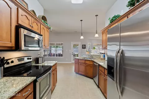 Kitchen - 741 Buttermilk Dr, Nesbit, MS 38651 photo 1 of 6
