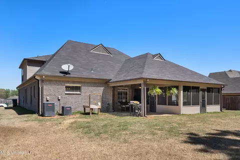 Exterior - 741 Buttermilk Dr, Nesbit, MS 38651 photo 8 of 14