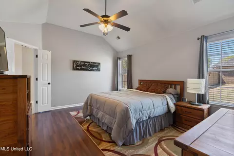 Bedroom - 741 Buttermilk Dr, Nesbit, MS 38651 photo 2 of 3