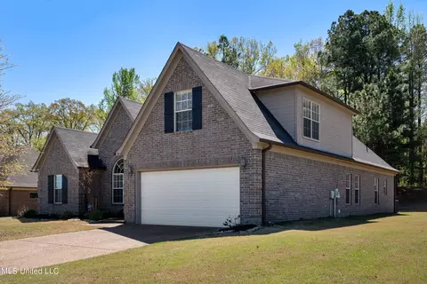 Exterior - 741 Buttermilk Dr, Nesbit, MS 38651 photo 6 of 14