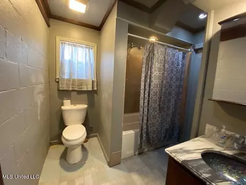 Bath - 3267 Snowdowns Rdg, Hernando, MS 38632 photo 1 of 1