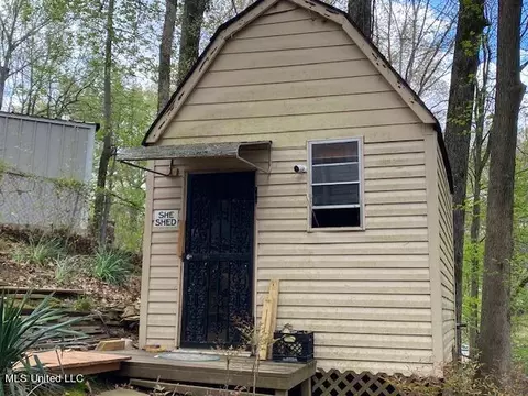 Exterior - 3267 Snowdowns Rdg, Hernando, MS 38632 photo 6 of 11