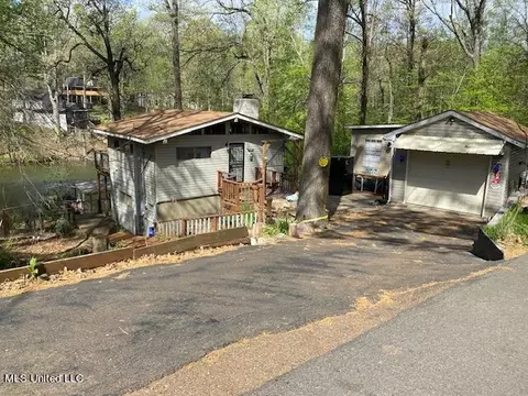 3267 Snowdowns Rdg, Hernando, MS 38632