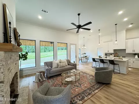 Living - 167 Cornerstone Dr, Brandon, MS 39042 photo 1 of 4
