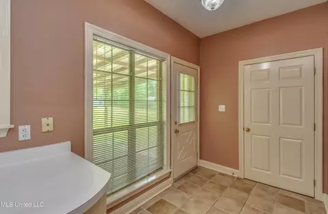 Bath - 32 Hawthorne Hill Cv, Flowood, MS 39232 photo 7 of 9